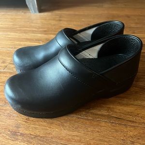 Clogs